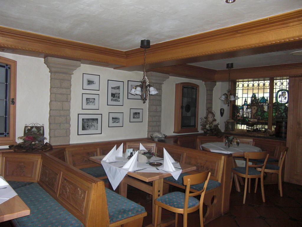 Weibern Hotel Restaurant Eifelstube מראה חיצוני תמונה
